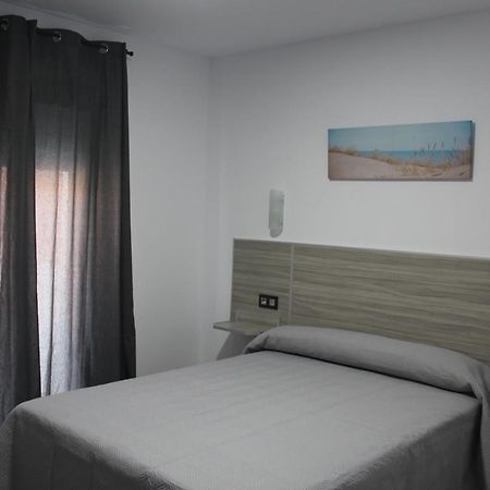Hostal Maria Jose Conil De La Frontera Esterno foto