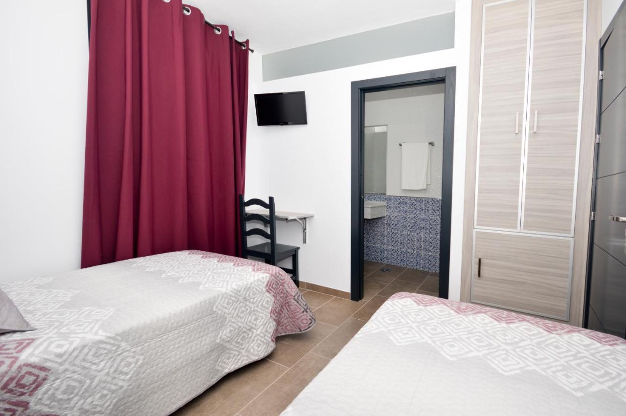 Hostal Maria Jose Conil De La Frontera Esterno foto