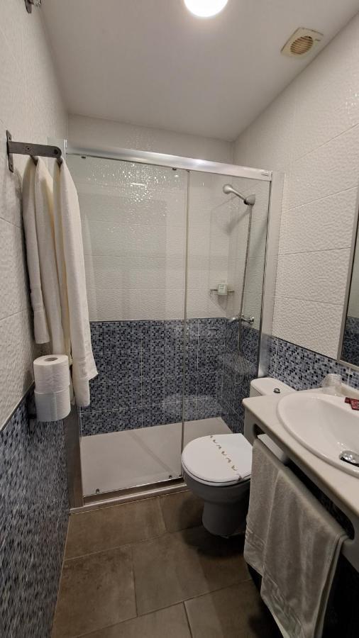 Hostal Maria Jose Conil De La Frontera Esterno foto