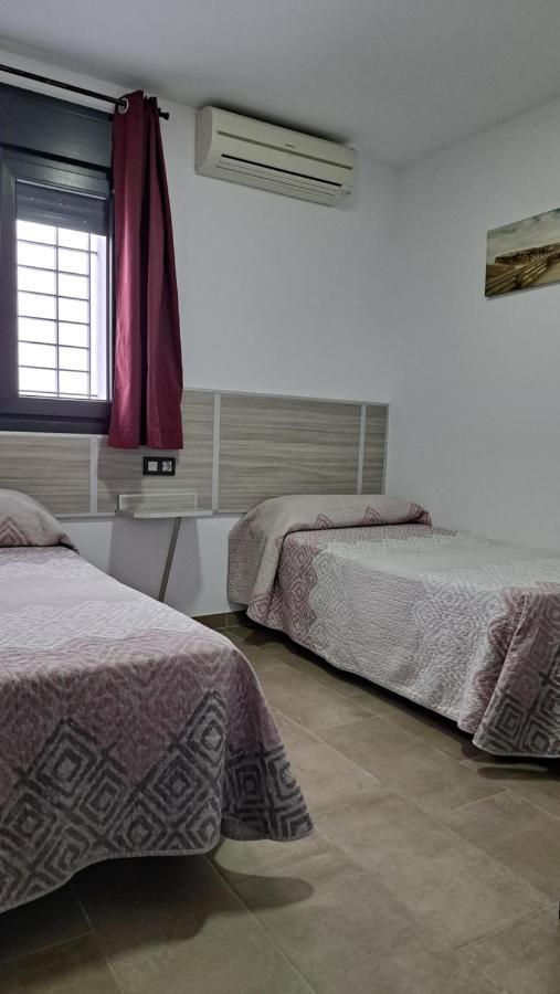 Hostal Maria Jose Conil De La Frontera Esterno foto