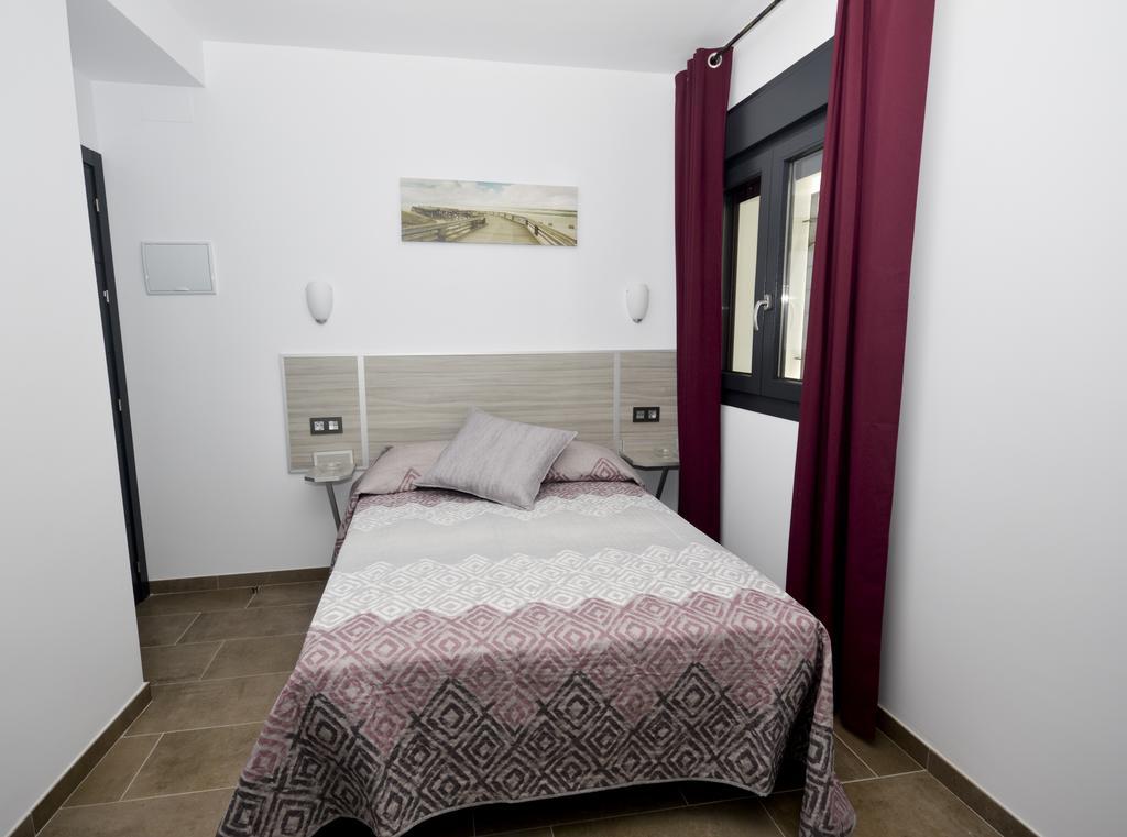 Hostal Maria Jose Conil De La Frontera Esterno foto