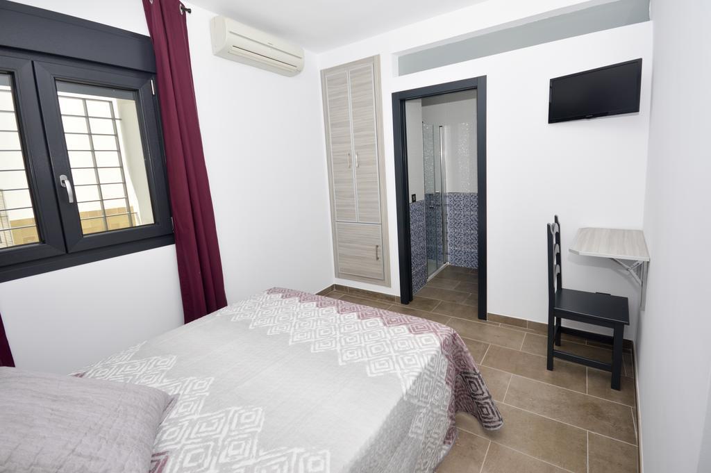 Hostal Maria Jose Conil De La Frontera Esterno foto